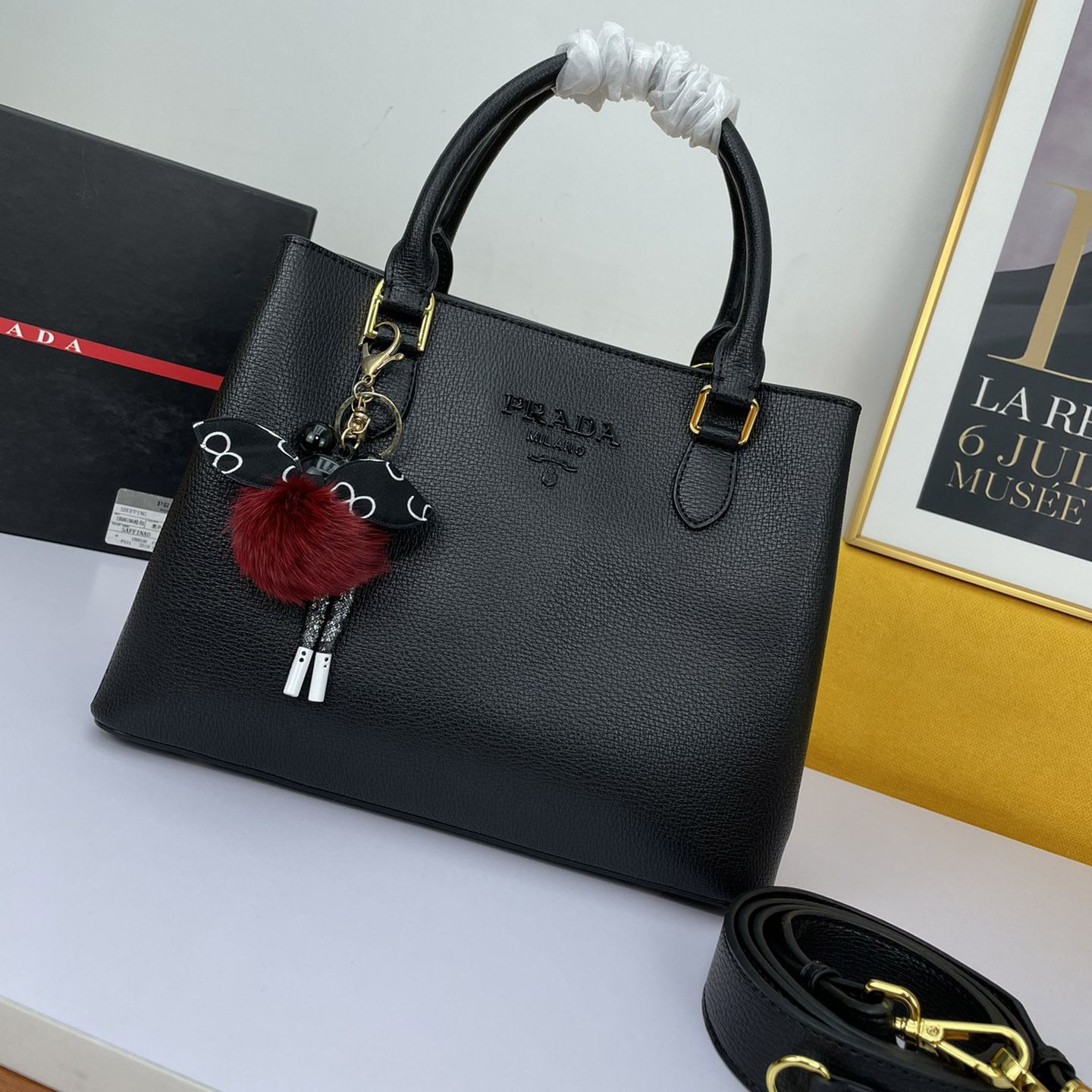 Pra*a top handle bags